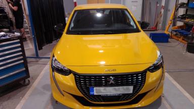MM CAR - příběh Peugeotu 208